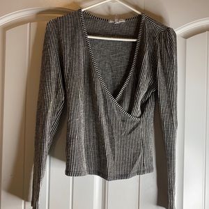 Long sleeve cropped top